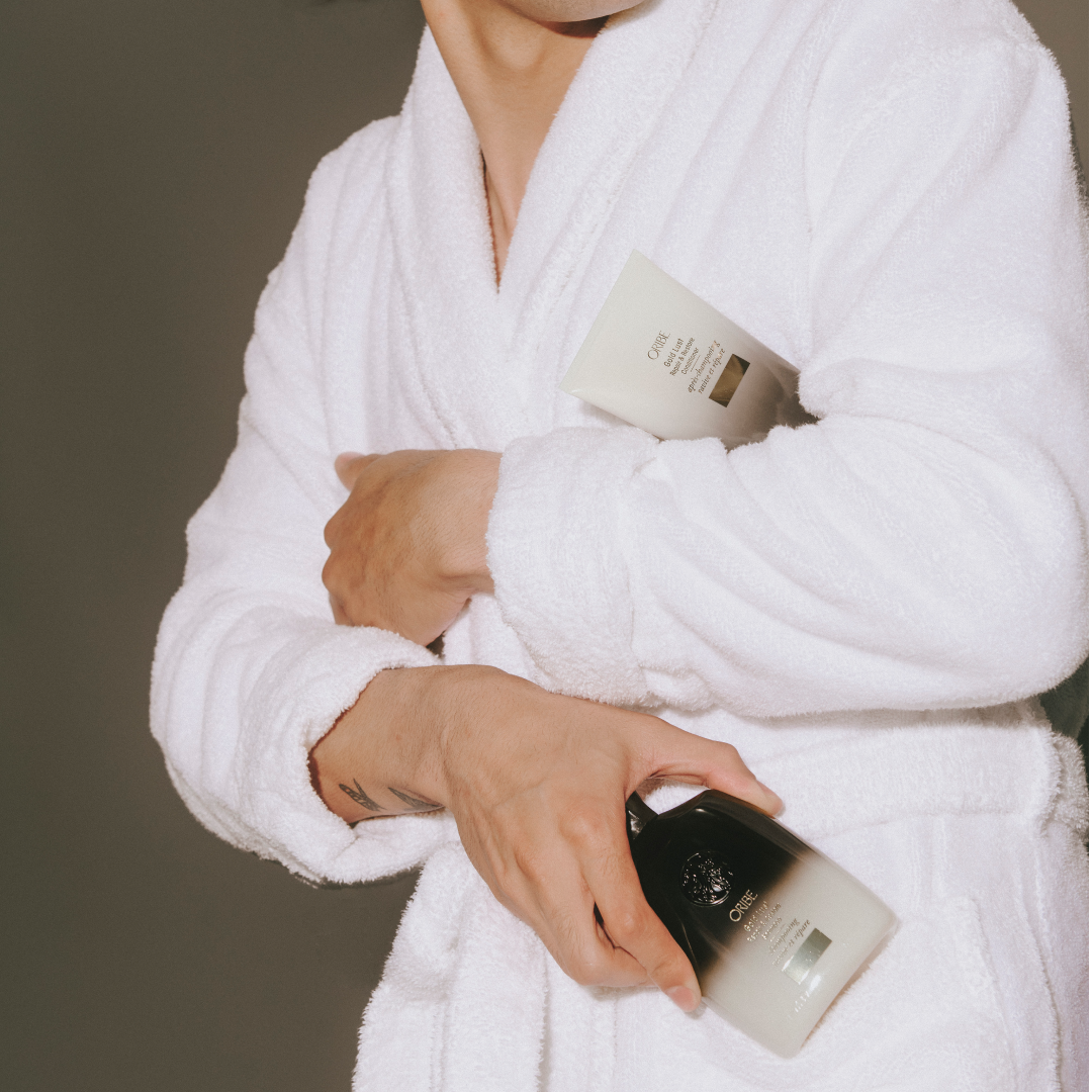 Oribe Gold Lust Repair & Restore Shampoo