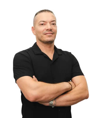 Leonardo Pinilla, Assistant at Avant-Garde Salon & Spa in Coral Gables